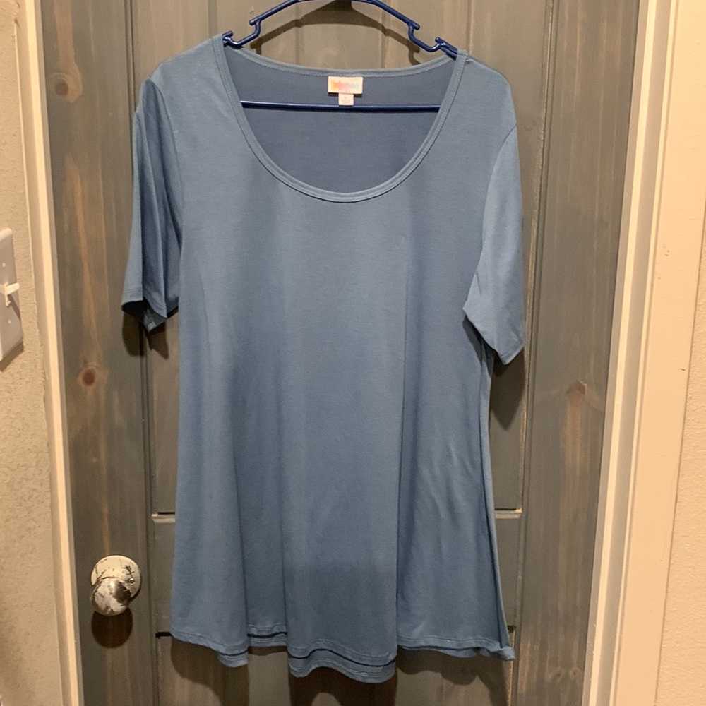 LuLaRoe top